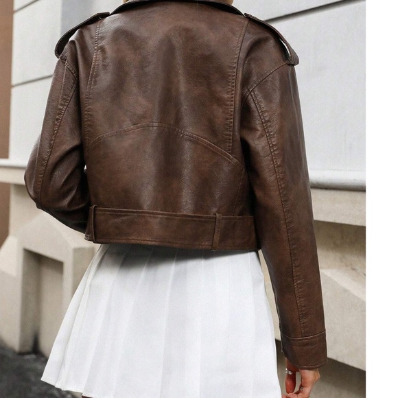 Luxe Vegan Leather Zip up Cropped Moto Biker Jacket - Picture 9 of 11